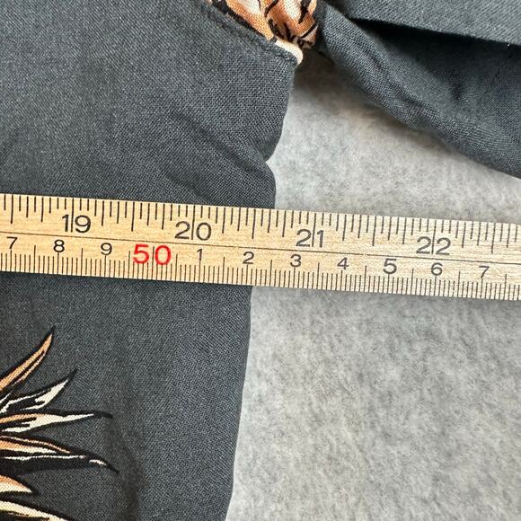 YOUNGLA Pineapple Button Up Shirt Men's Size Large Short Sleeve Tropical Fruit - Picture 7 of 8